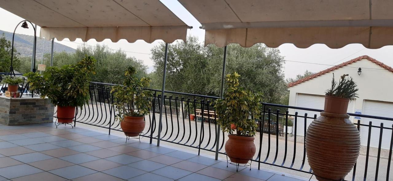Toulatos Pantelis Apartment Poulata Exterior photo