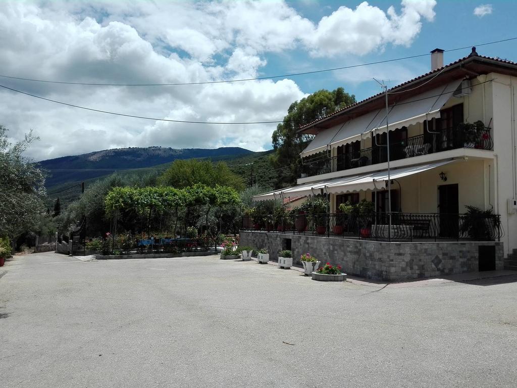 Toulatos Pantelis Apartment Poulata Exterior photo