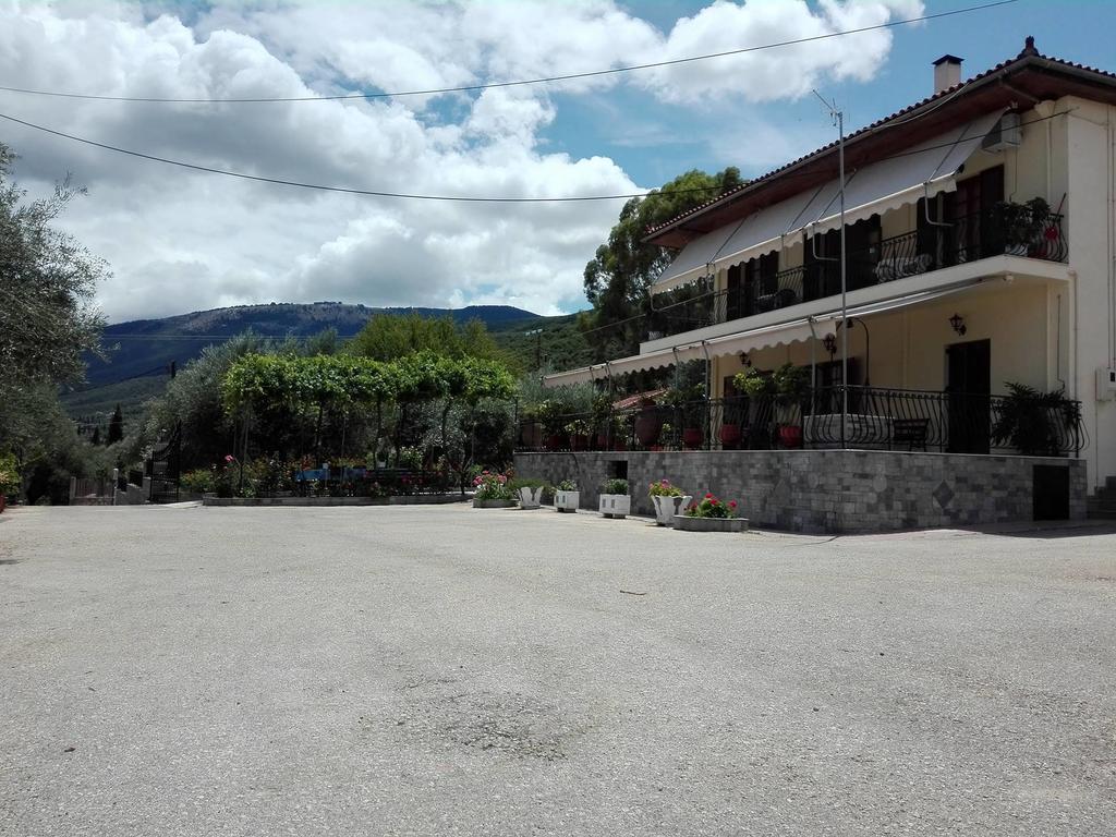 Toulatos Pantelis Apartment Poulata Exterior photo
